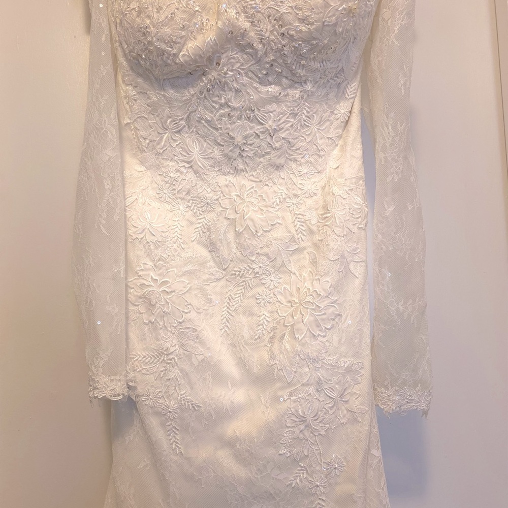 David’s bridal wedding dress size 4